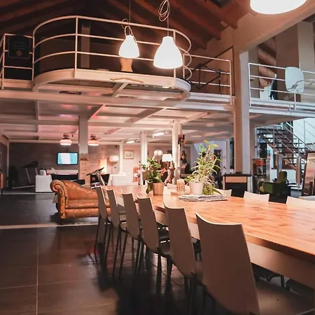 Loft فندق مبيت وإفطار