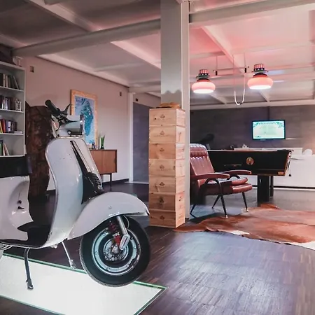 Loft فندق مبيت وإفطار